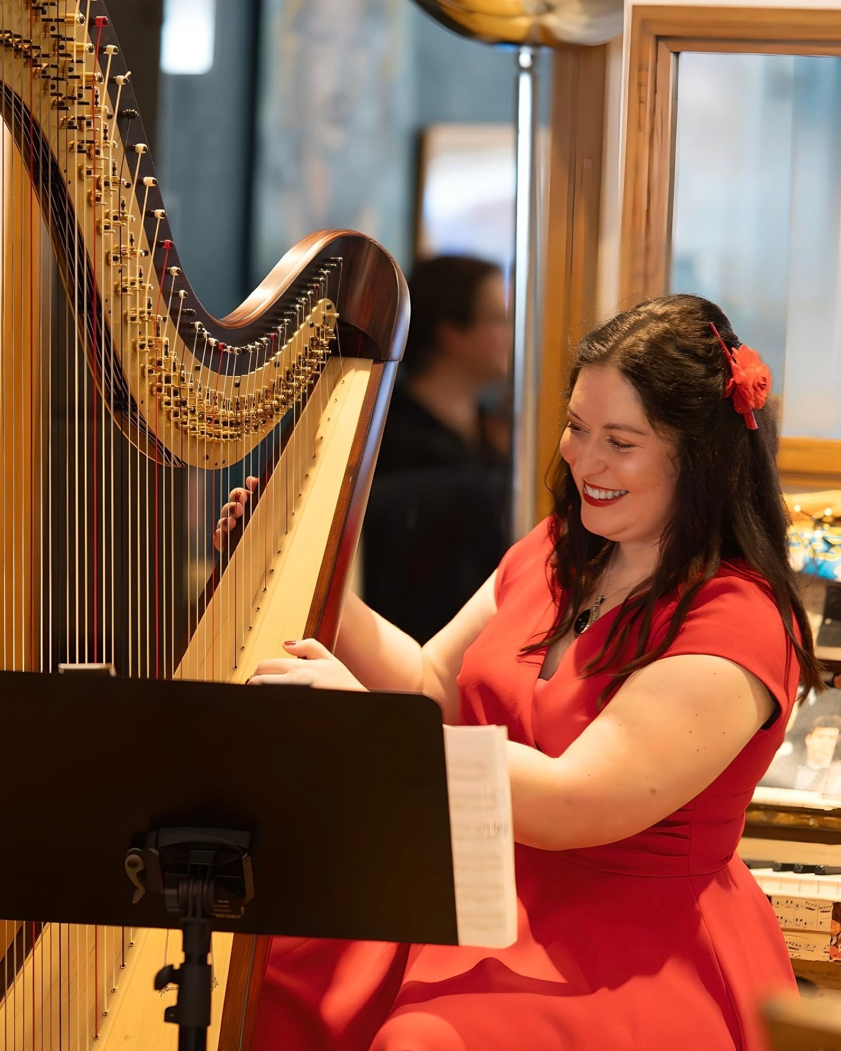 Maria Trotter with her harp