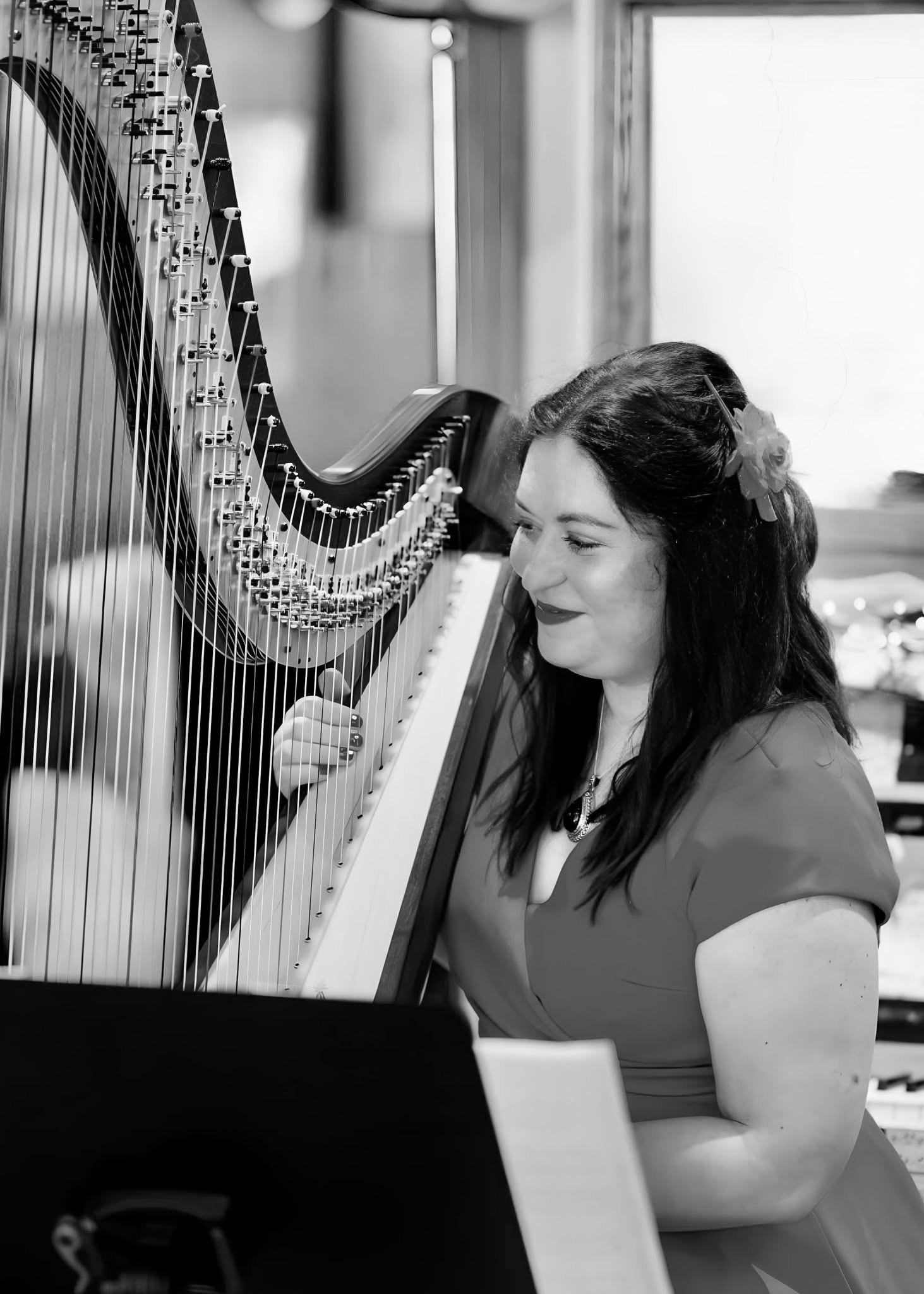 Maria Trotter with her harp