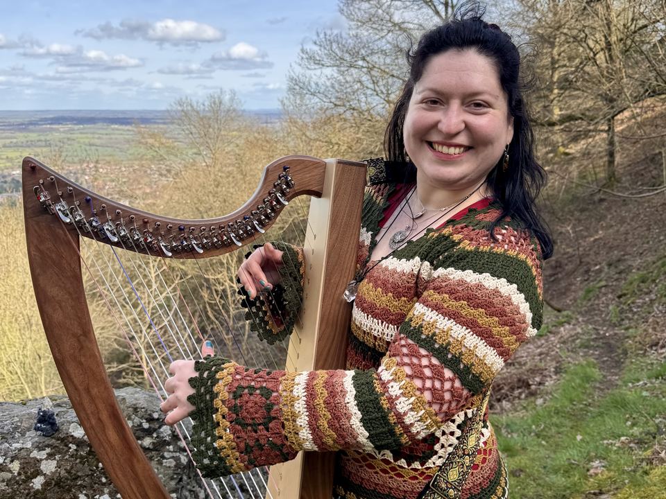 Maria Trotter with her harp